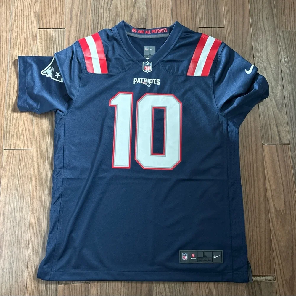 New England Patriots Jersey Mens Large NFL Black Mac Jones Nike #10 Football - Picture 2 of 6